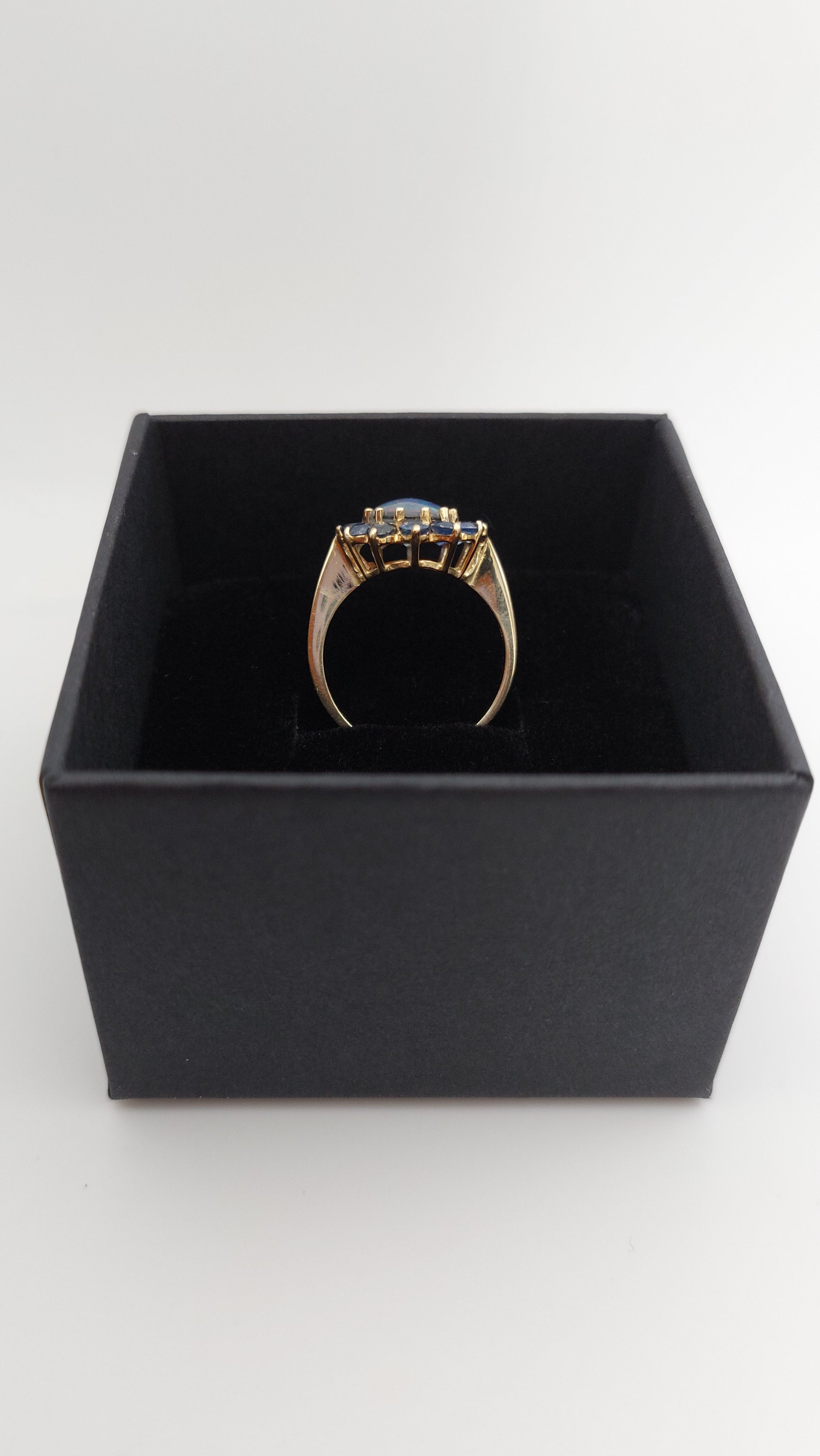Sapphire and Opal 9ct Gold Cluster Ring