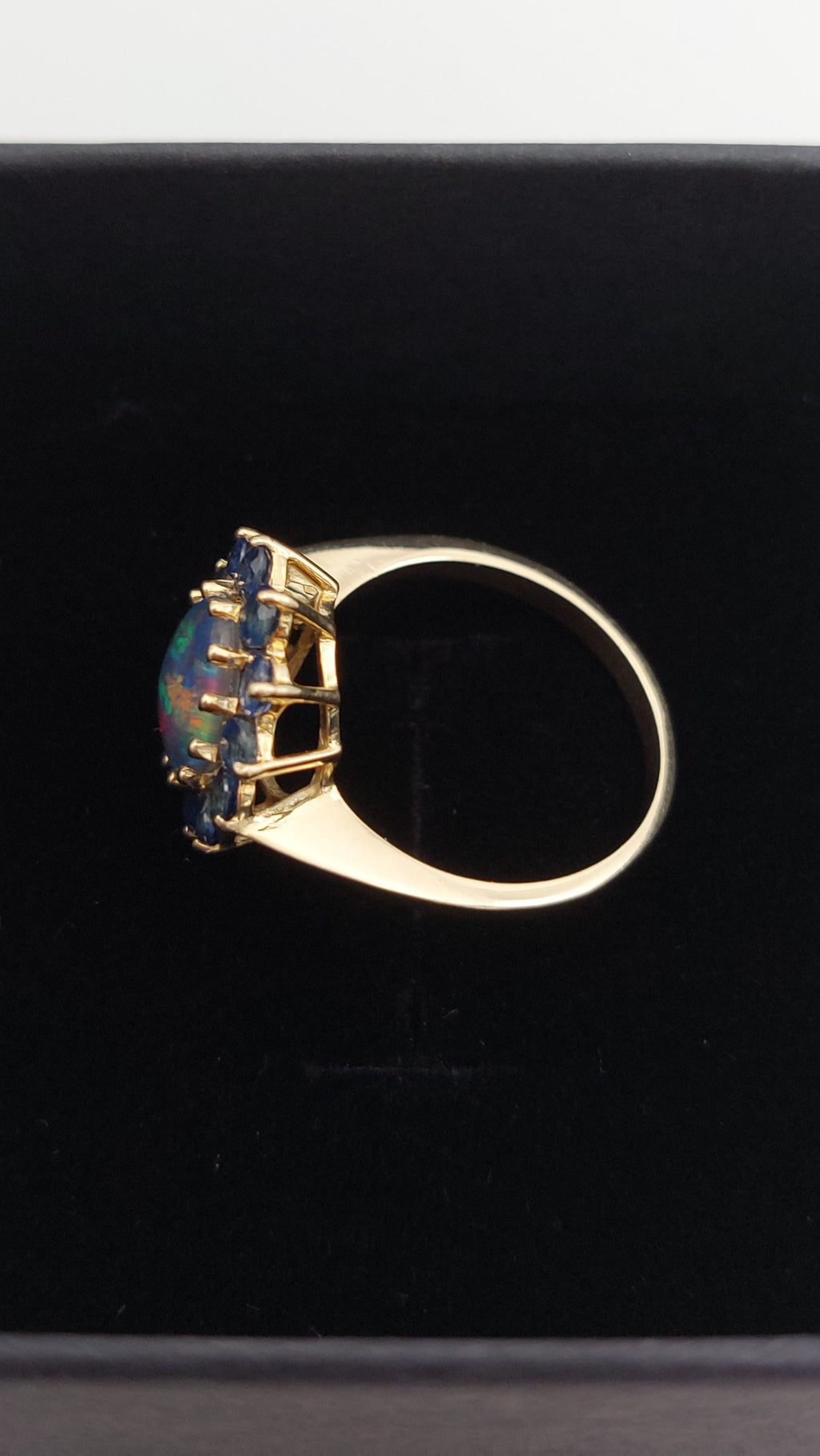 Sapphire and Opal 9ct Gold Cluster Ring