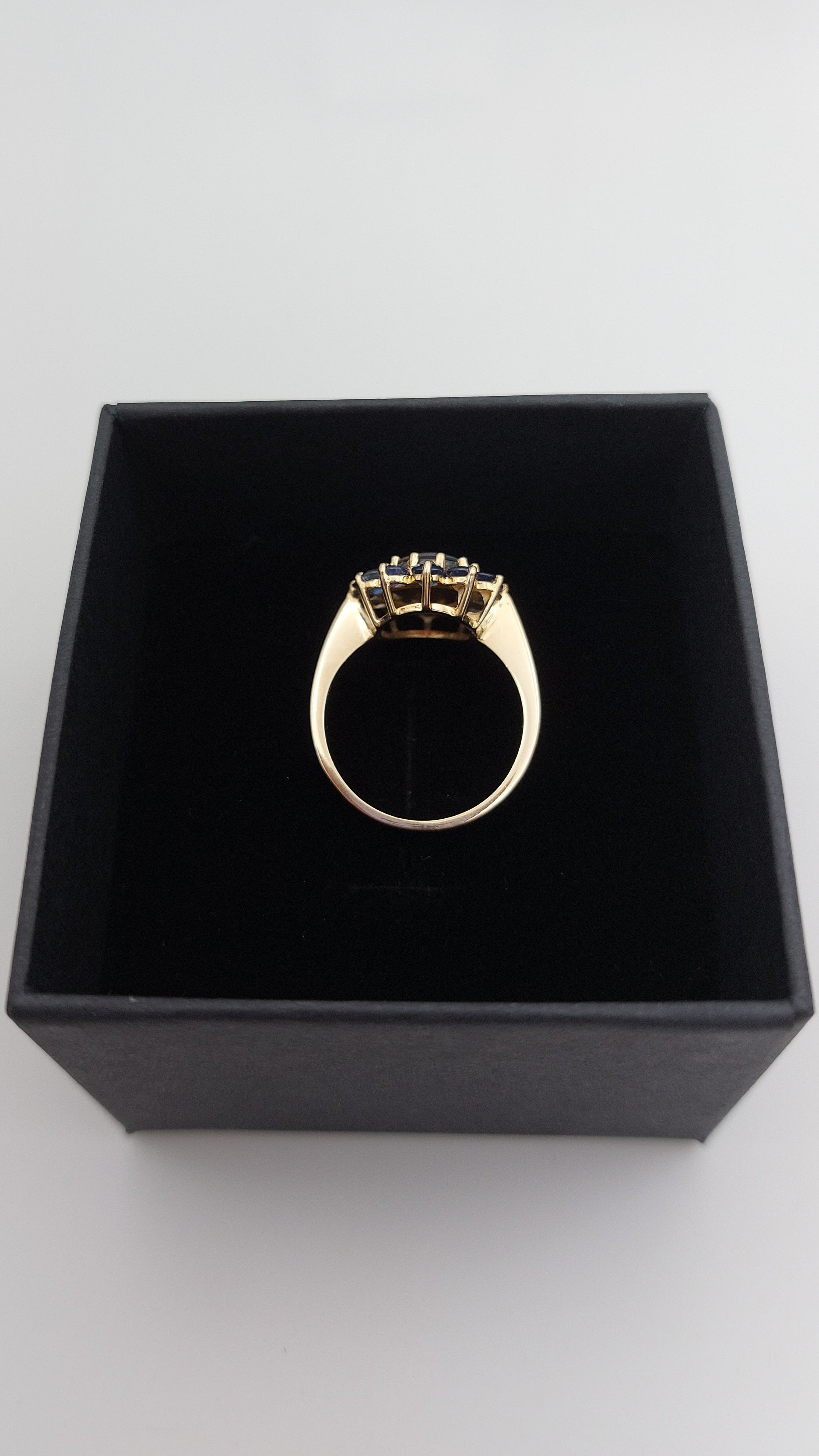 Sapphire and Opal 9ct Gold Cluster Ring