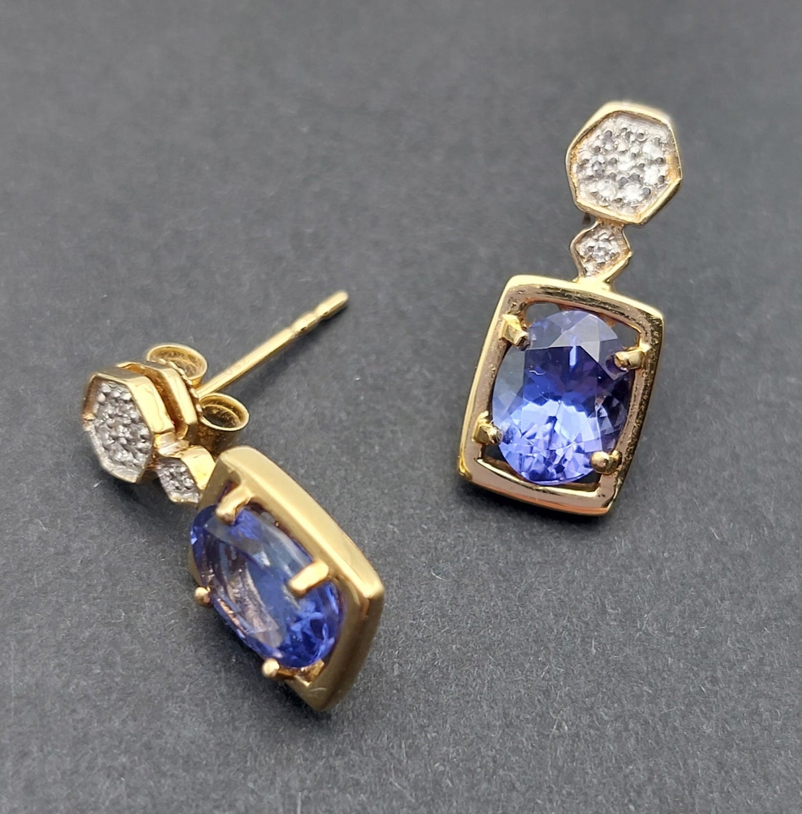 Tanzanite and Diamond 18ct Gold Fixed Drop Earings